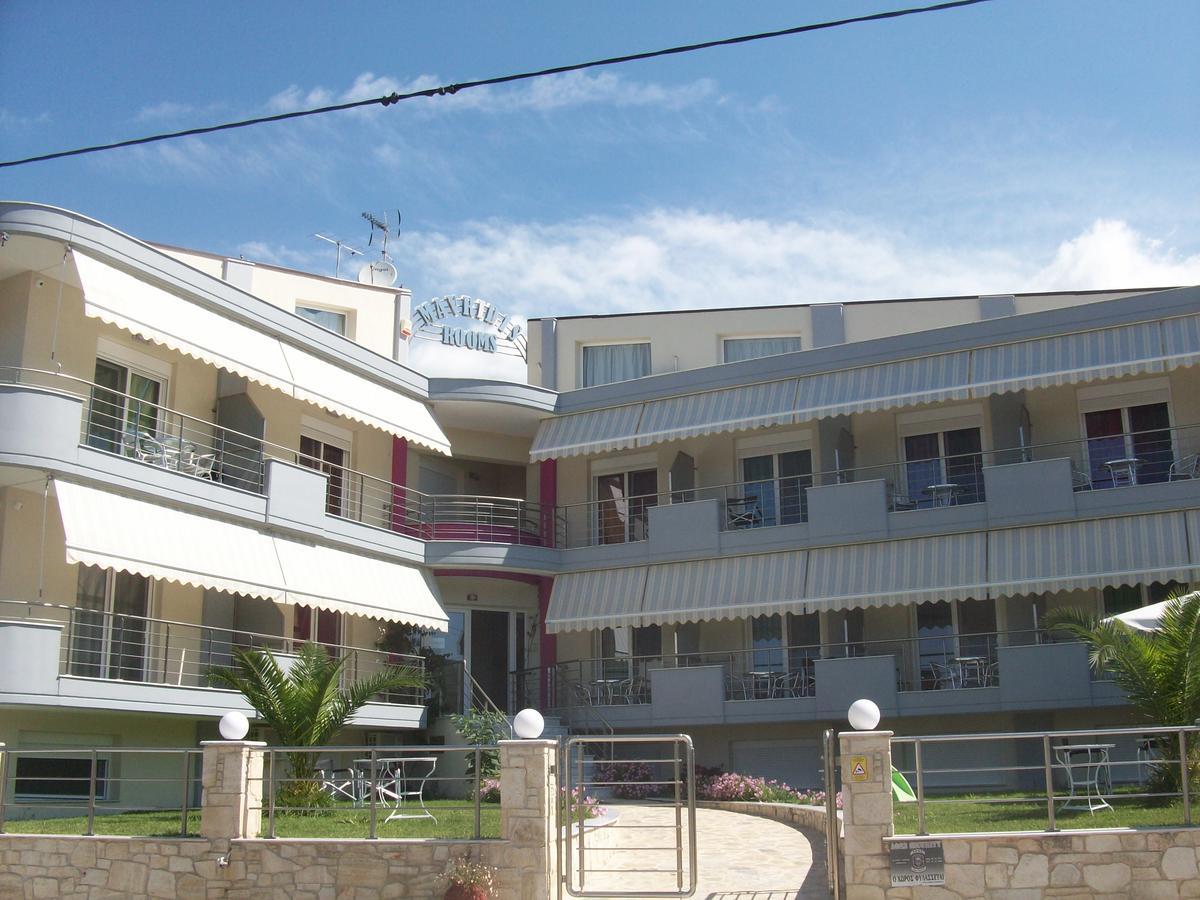 Mavridis Rooms Nikiti  Extérieur photo